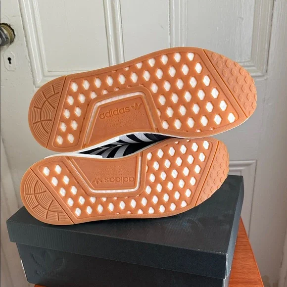 Adidas NMD R1 Navy and White Sneakers - Picture 4 of 6